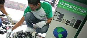 Trabajadores recolectan 41 Kg en piezas eléctricas y electrónicas para reciclaje