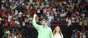 Maduro anuncia creación de granjas de criptomonedas en liceos y universidades del país